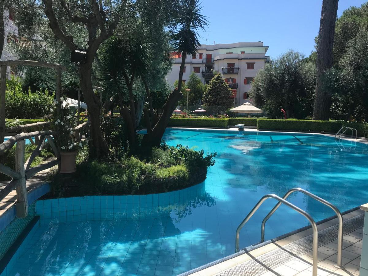 Short-Lets D33, Part Of The House Is Available For Short-Term Rentals In Sorrento Center Εξωτερικό φωτογραφία