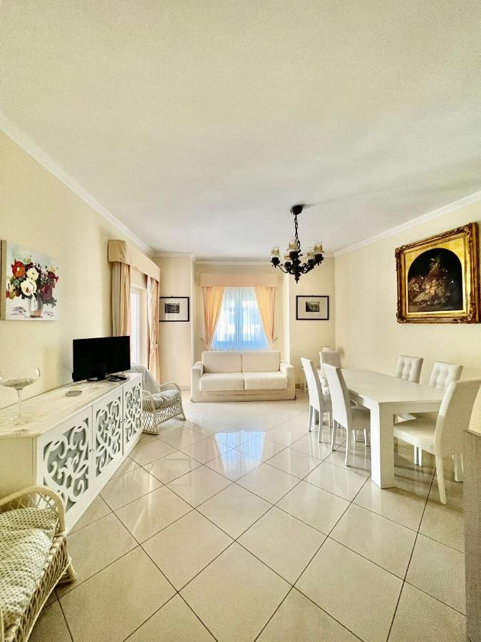Short-Lets D33, Part Of The House Is Available For Short-Term Rentals In Sorrento Center Εξωτερικό φωτογραφία