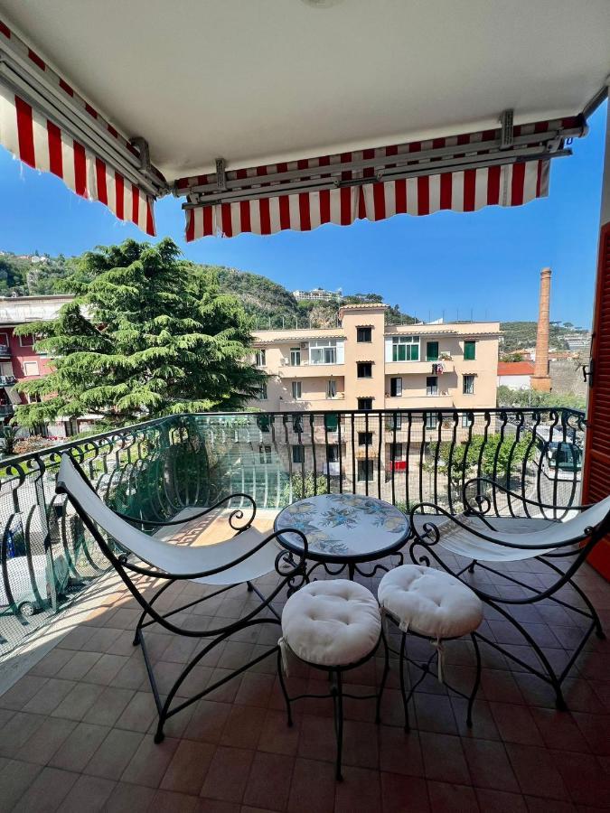 Short-Lets D33, Part Of The House Is Available For Short-Term Rentals In Sorrento Center Εξωτερικό φωτογραφία